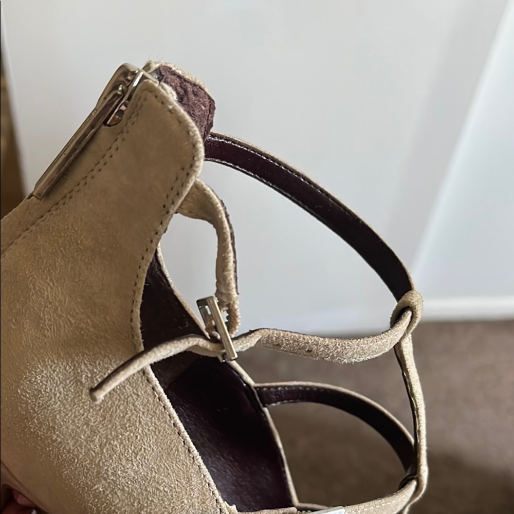 BCBGeneration Tan Heels - Picture 13 of 13